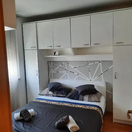 Tina Apartamento